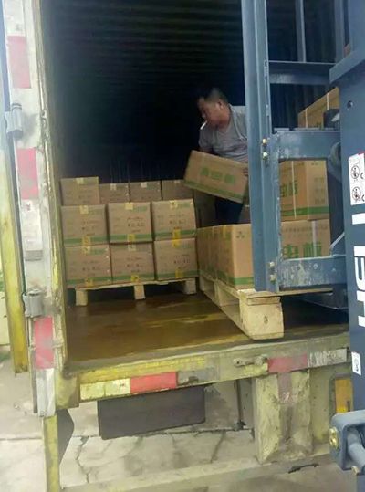 誘蟲(chóng)板出貨，發(fā)貨現(xiàn)場(chǎng)圖1