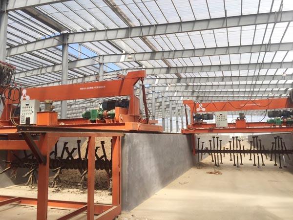 發(fā)酵翻拋機(jī)作業(yè)實(shí)例圖片3 發(fā)酵翻拋機(jī)作業(yè)實(shí)例圖片3