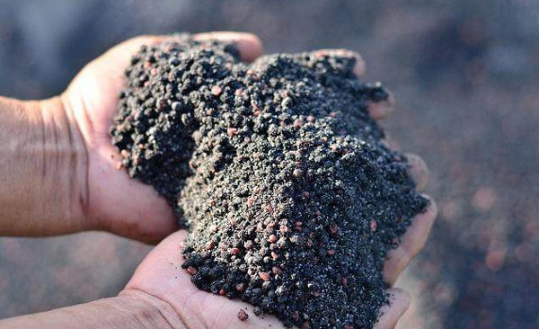 有機(jī)肥和化肥比哪個(gè)好？