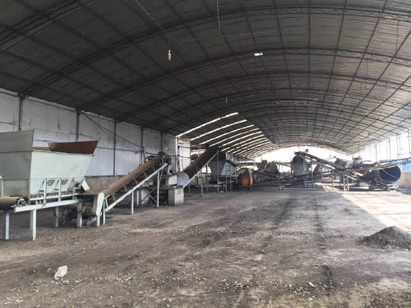 建個(gè)有機(jī)肥加工廠一年的利潤(rùn)有多少錢？需要哪些有機(jī)肥加工設(shè)備？