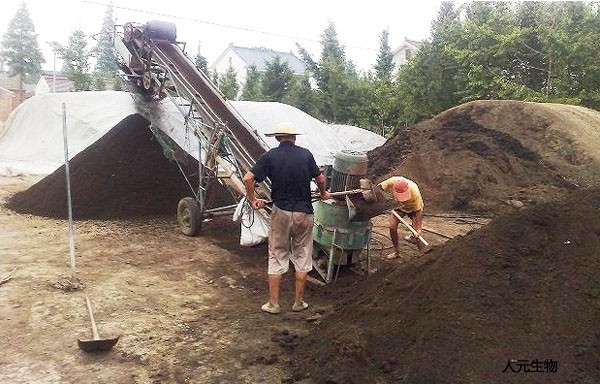 施用傳統(tǒng)有機(jī)肥和生物有機(jī)肥哪個(gè)好？