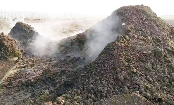 如何去除有機(jī)肥堆肥發(fā)酵過程中產(chǎn)生的異味？