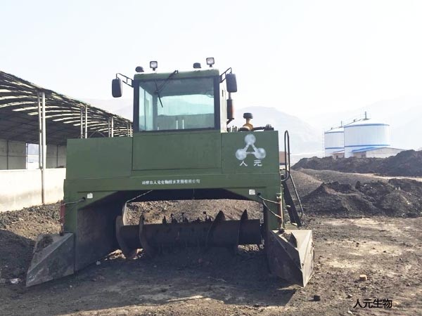 有機(jī)肥發(fā)酵翻堆機(jī)、翻耙機(jī)設(shè)備怎么樣？好用嗎？