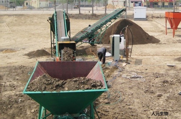 使用豬糞制作有機(jī)肥的方法，豬糞堆肥發(fā)酵制作有機(jī)肥工藝流程