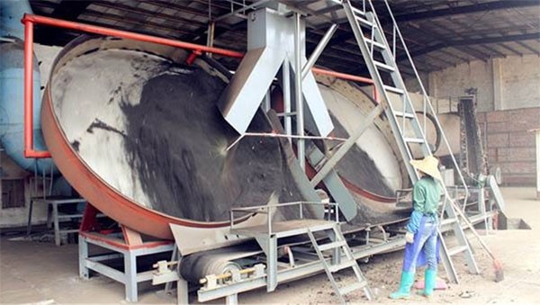 有機肥圓盤造粒機與擠壓造粒機設備哪個好用？工藝對比